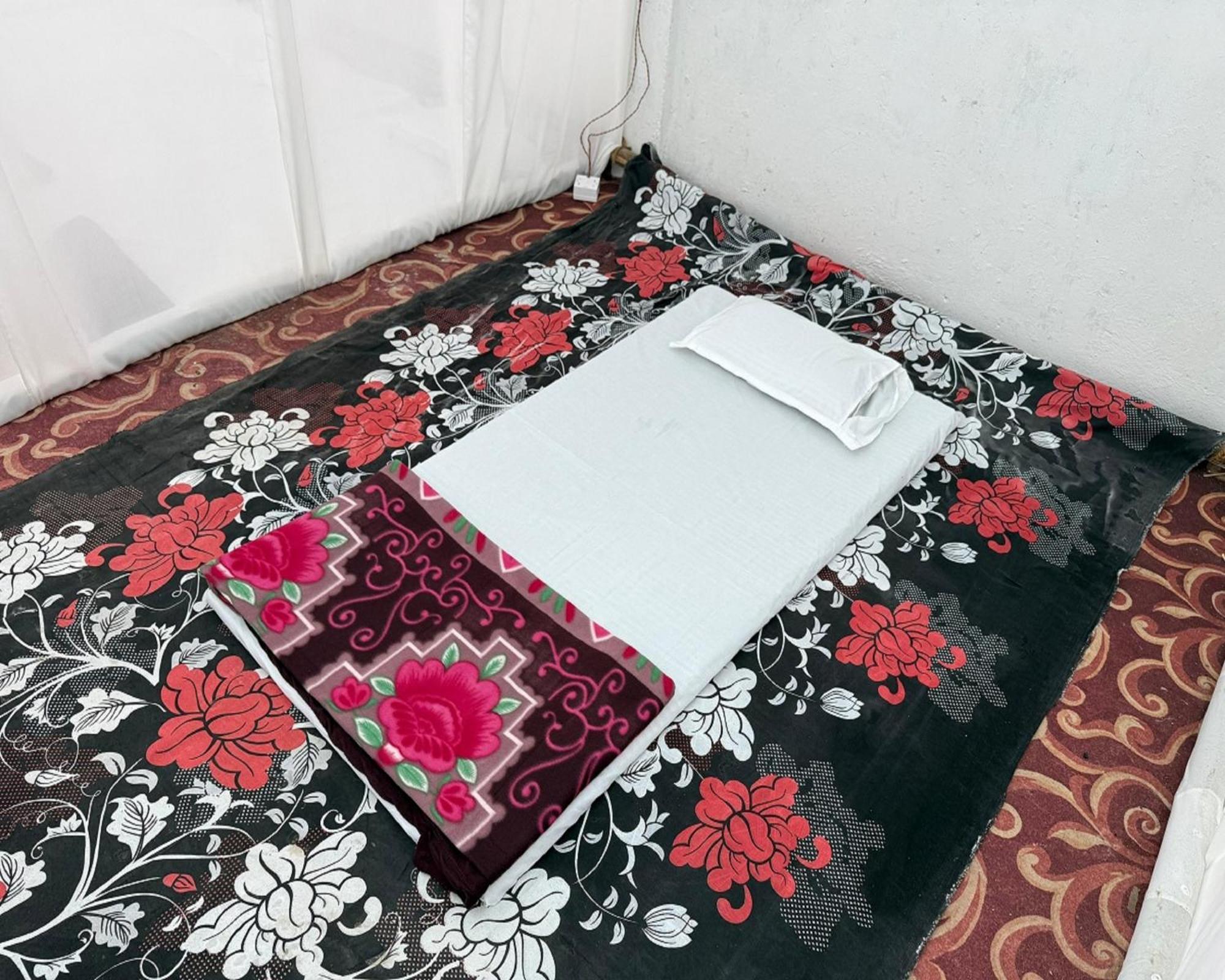 Arail Tent City Kumbh Cottage Mahakumbh -Near Arail Ghat And Naini Station Prayagraj Exterior photo